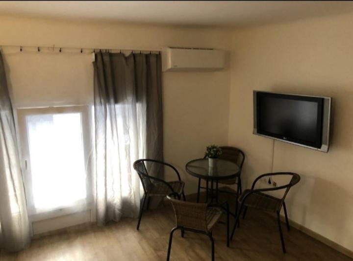 Apartman Vorosmarty Appartement Boedapest Buitenkant foto