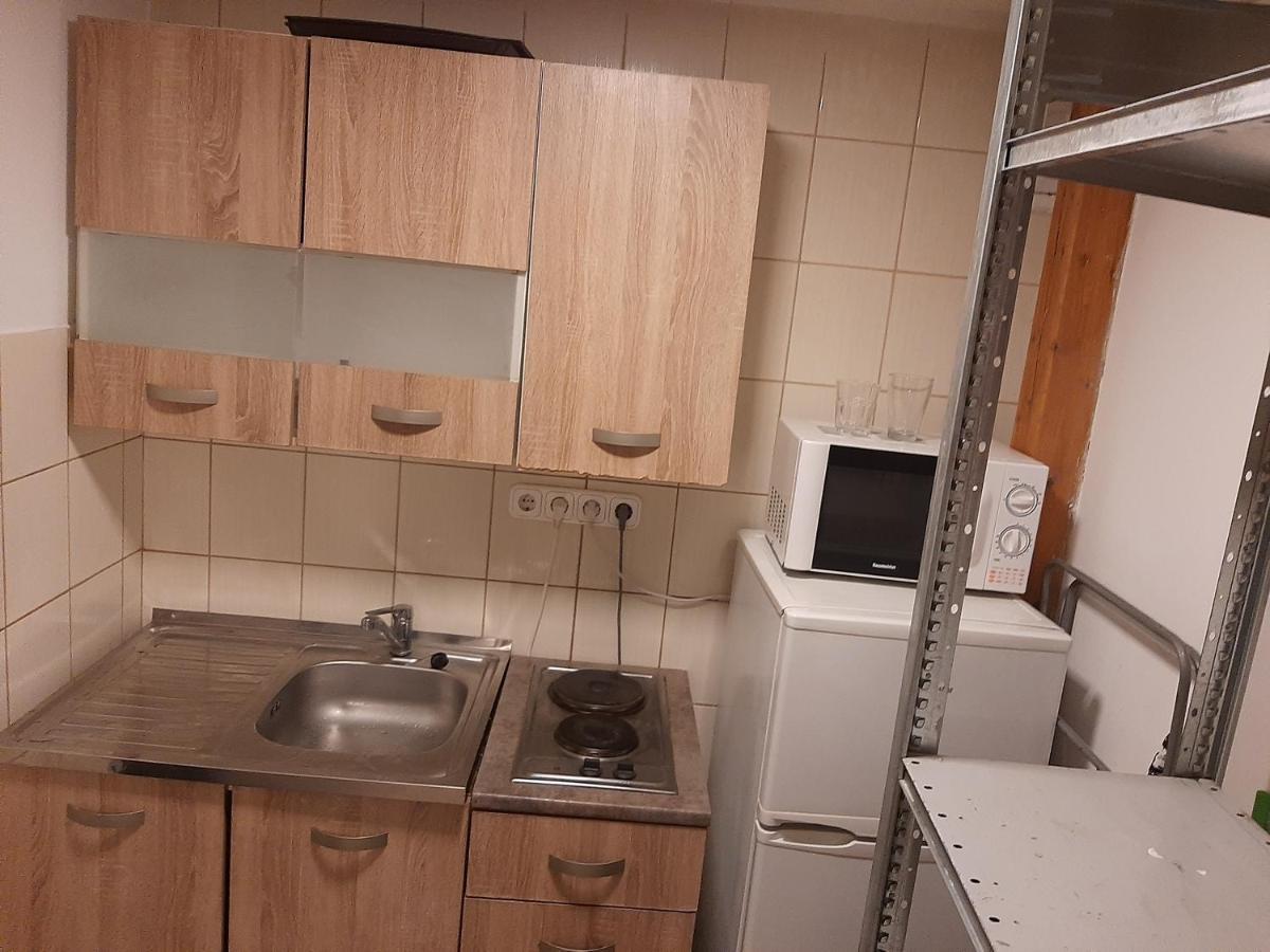 Apartman Vorosmarty Appartement Boedapest Buitenkant foto
