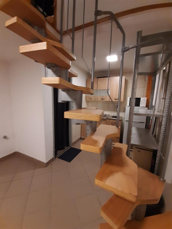 Apartman Vorosmarty Appartement Boedapest Buitenkant foto