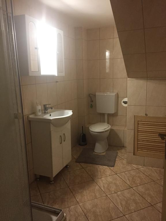 Apartman Vorosmarty Appartement Boedapest Buitenkant foto