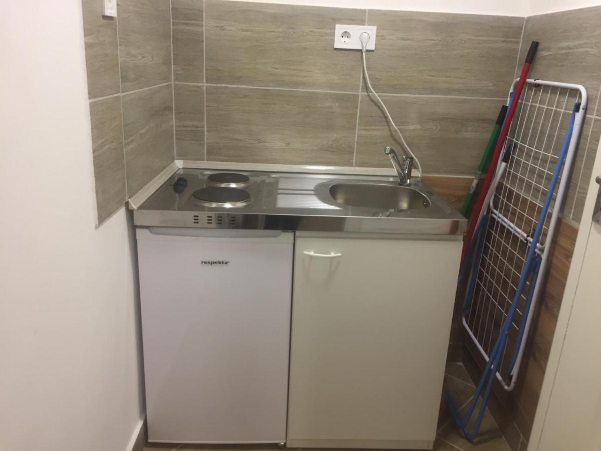 Apartman Vorosmarty Appartement Boedapest Buitenkant foto